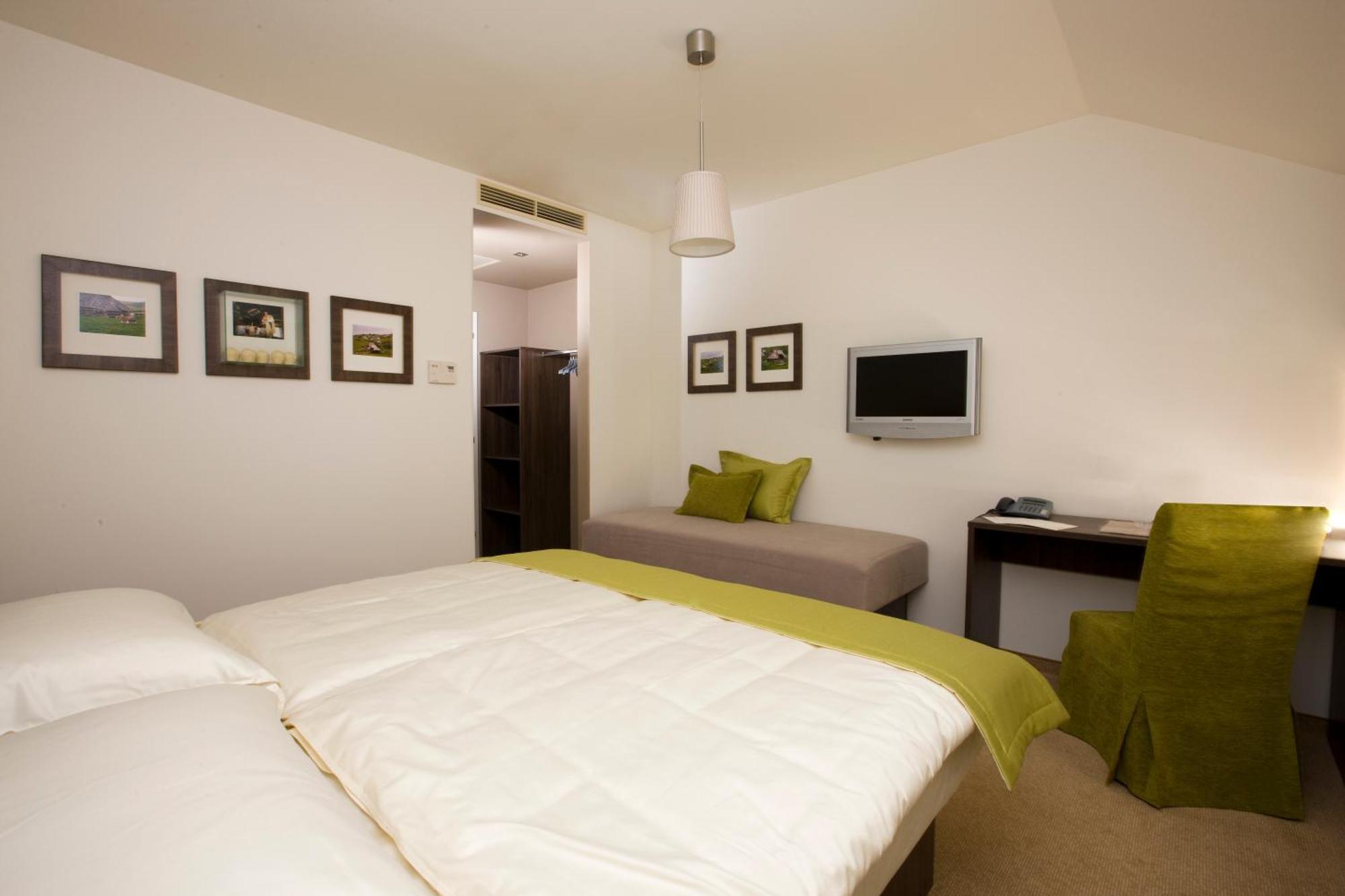 Ambient Hotel Domžale المظهر الخارجي الصورة